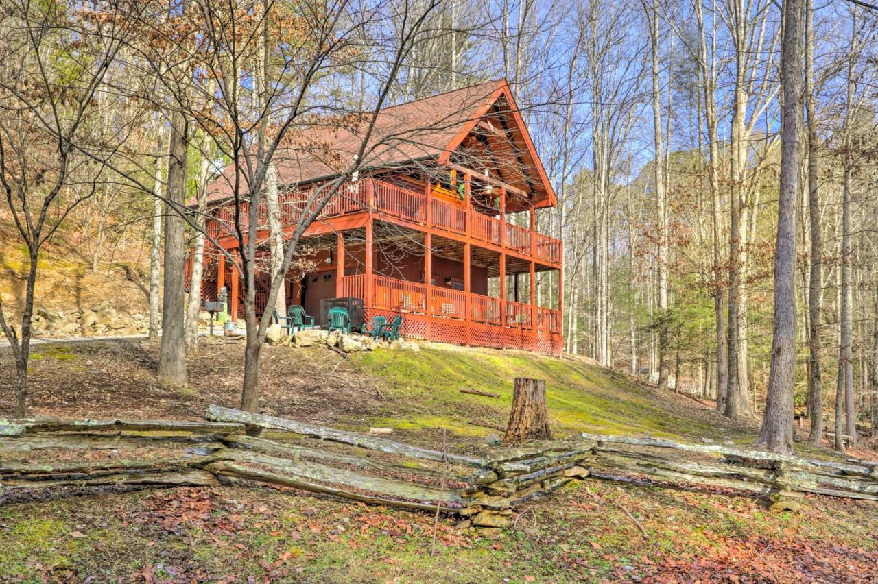 Holiday home Creekside Game And Hot Tub!