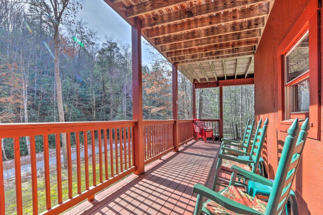 Holiday home Creekside Game And Hot Tub! Sevierville