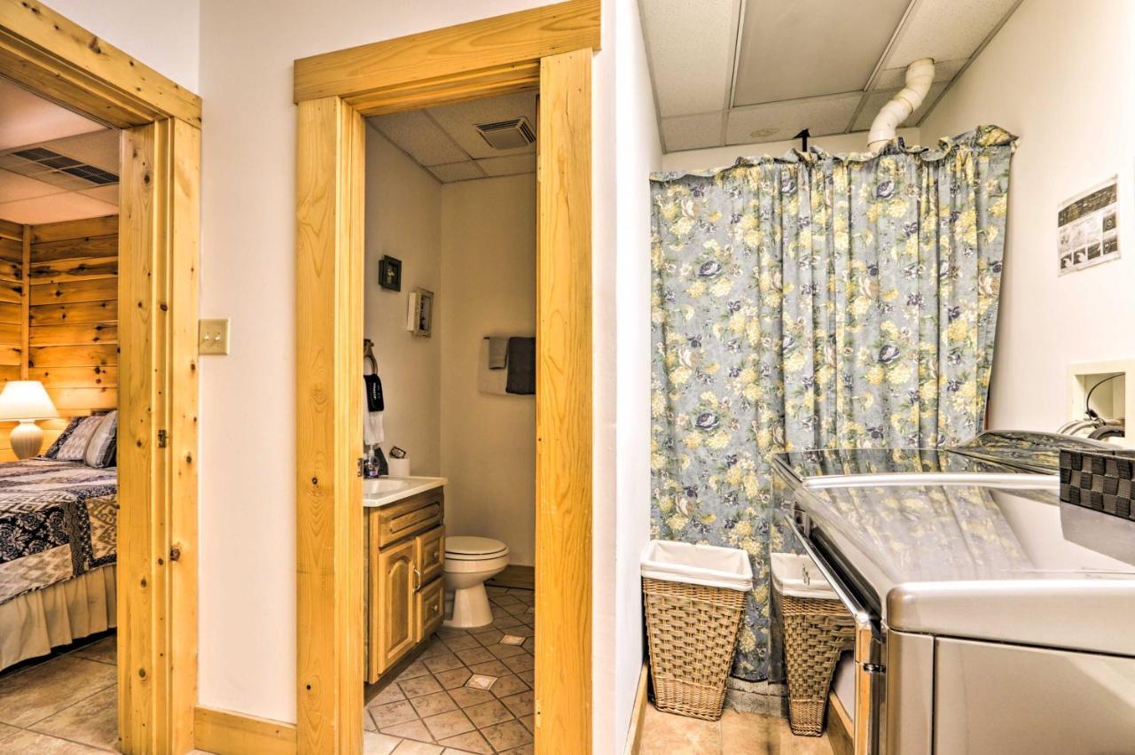 Holiday home Creekside Game And Hot Tub! Sevierville