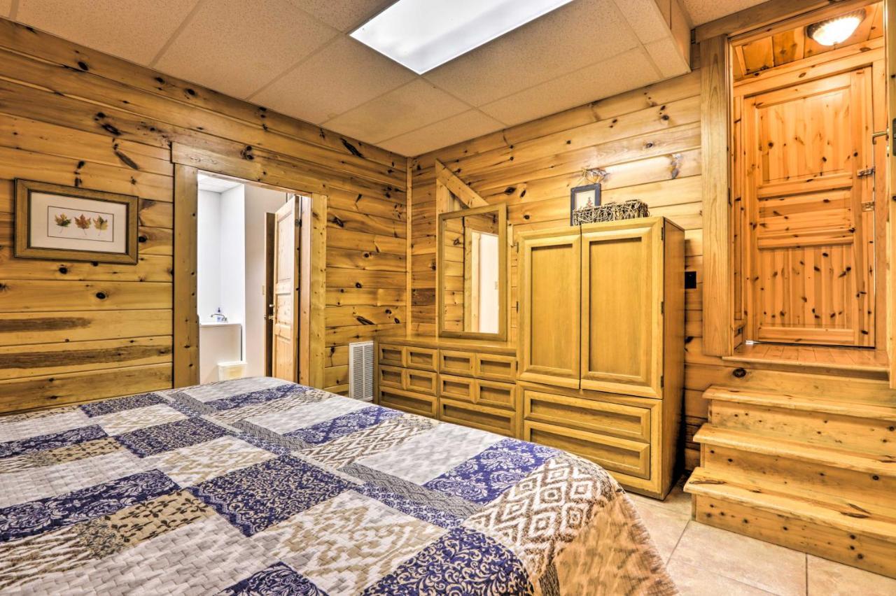 Holiday home Creekside Game And Hot Tub! *